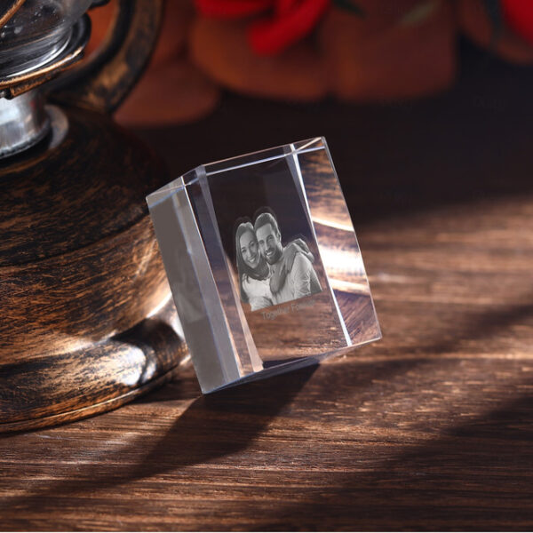 Personalized Graduation Gift Custom 3D Engraved Crystal Photo Class of 2025 Graduate Inspirational Gifts Rectangle Shaped Holographic Laser Photo Deco