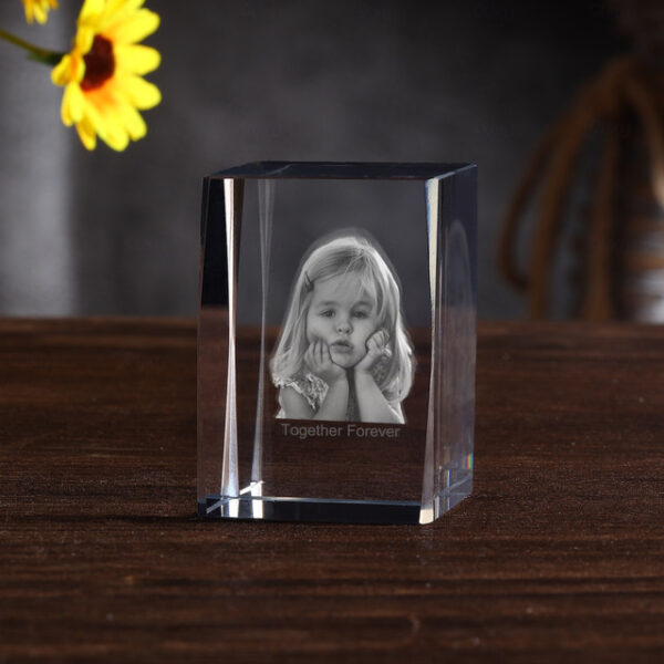 Personalized Graduation Gift Custom 3D Engraved Crystal Photo Class of 2025 Graduate Inspirational Gifts Rectangle Shaped Holographic Laser Photo Deco