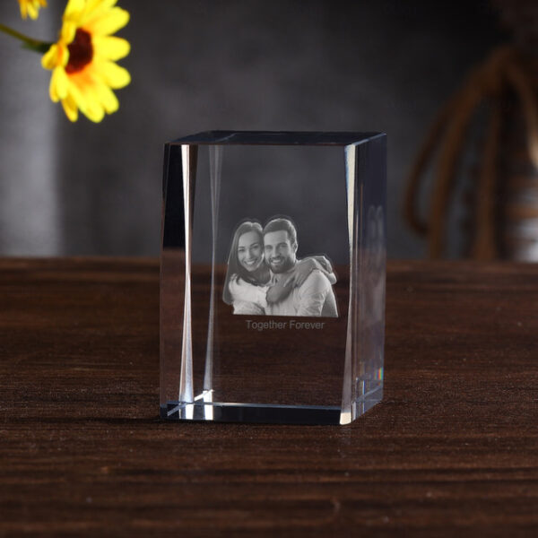 Personalized Graduation Gift Custom 3D Engraved Crystal Photo Class of 2025 Graduate Inspirational Gifts Rectangle Shaped Holographic Laser Photo Deco